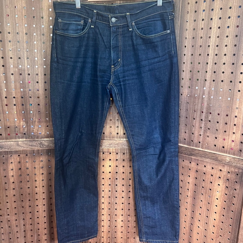 Levi's 541 Dark Wash Blue Jean Men's 34x32